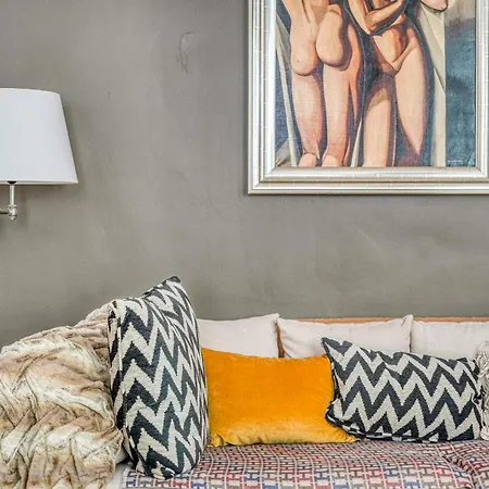 Verneuil Luxury Apartment