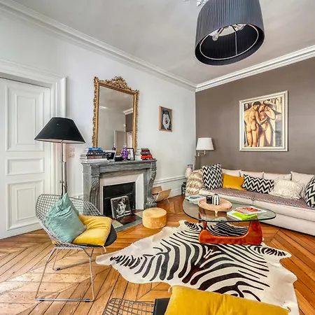 Apartment Verneuil Luxury Paris