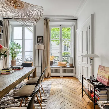 Apartment Verneuil Luxury Paris